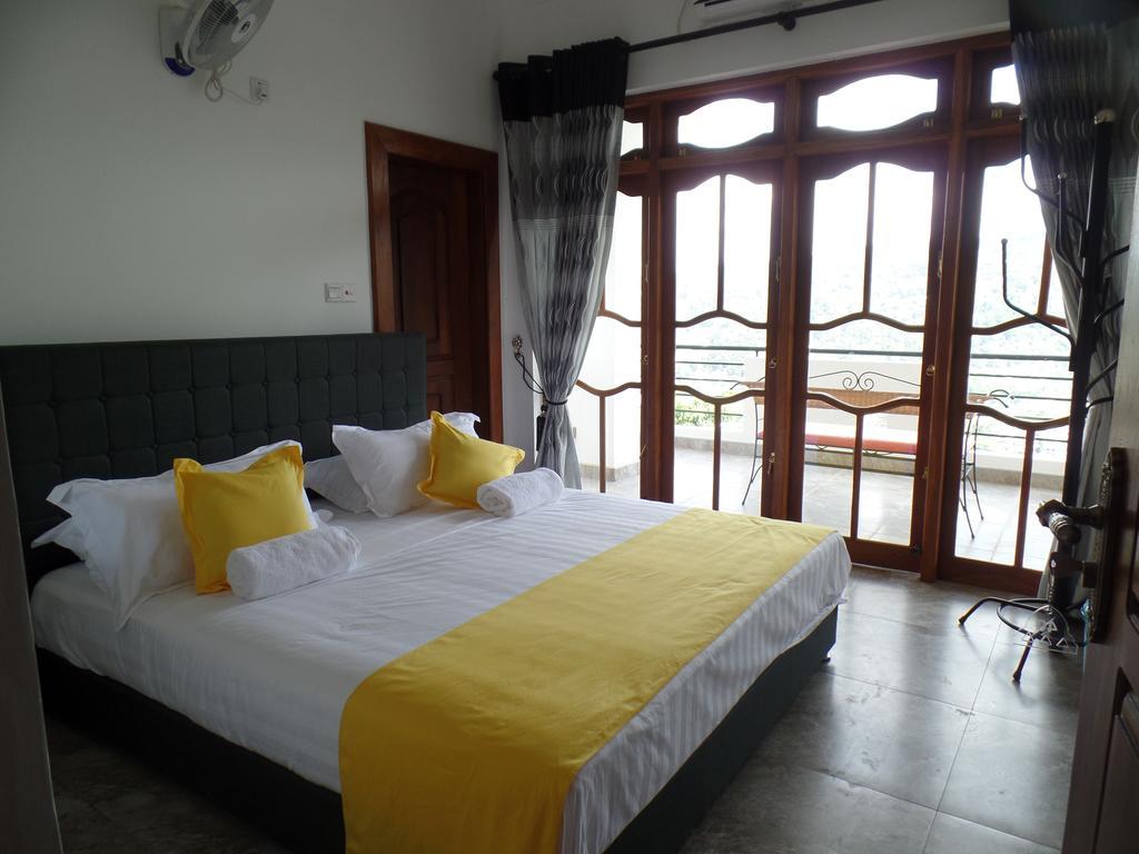 Kandyan Bluestar Villa Room photo